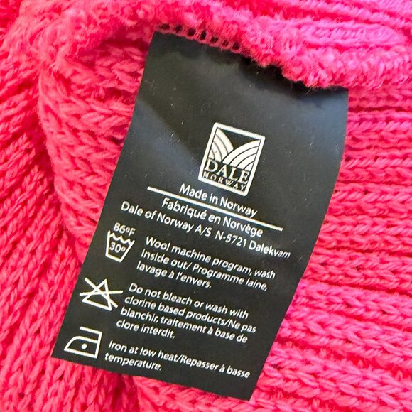 Dale of Norway Matching Beanie and Leg Warmers in Hot Pink - lightly used - Picture 6 of 7